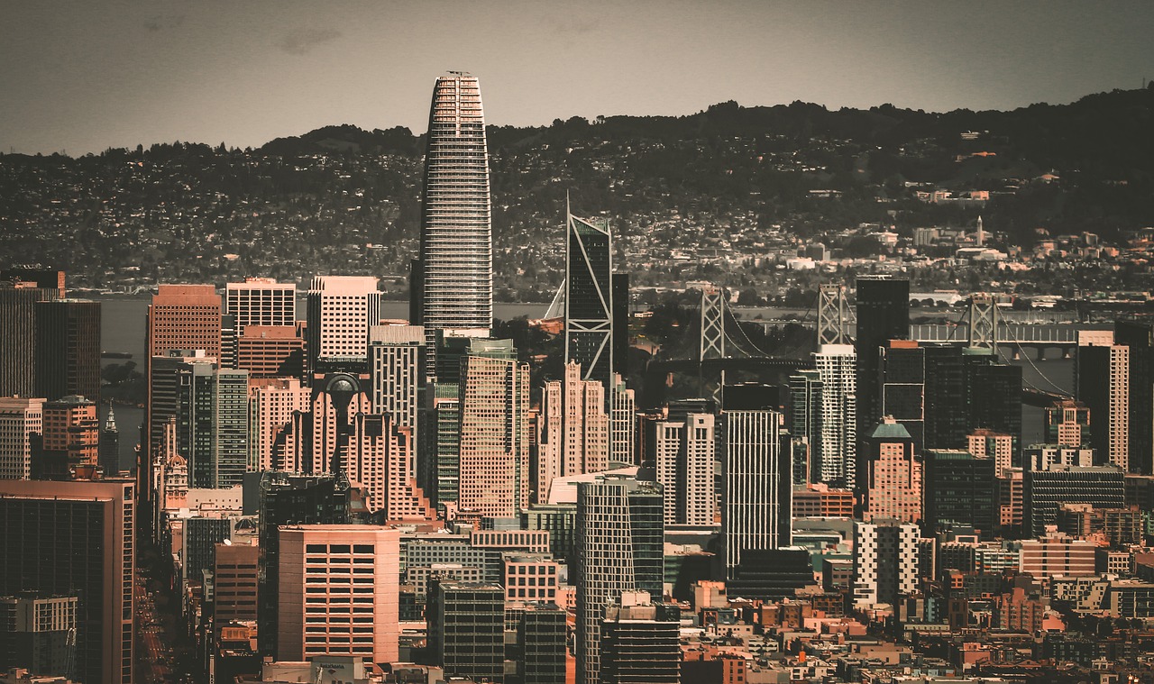 西甲：皇家马德里逆转击败巴伦西亚.